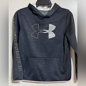 Under Armour Pullover | Youth Large | Loose Fit